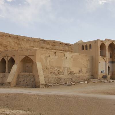 خان ایزد خواست